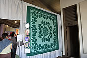 LEoC̈uCvF“Loi” quilted by Kimo Balai and completed by Sharon Balai, design source by Sharon Balai