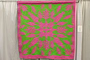 私のシャワーツリーのハワイアンキルトのベッドカバー、Design by Anne, Quilted by Yuumi Sano
